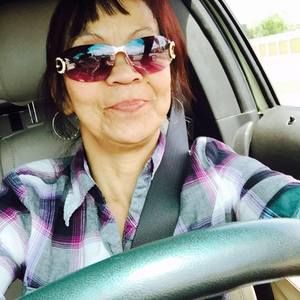 Meet your Posher, Leonila